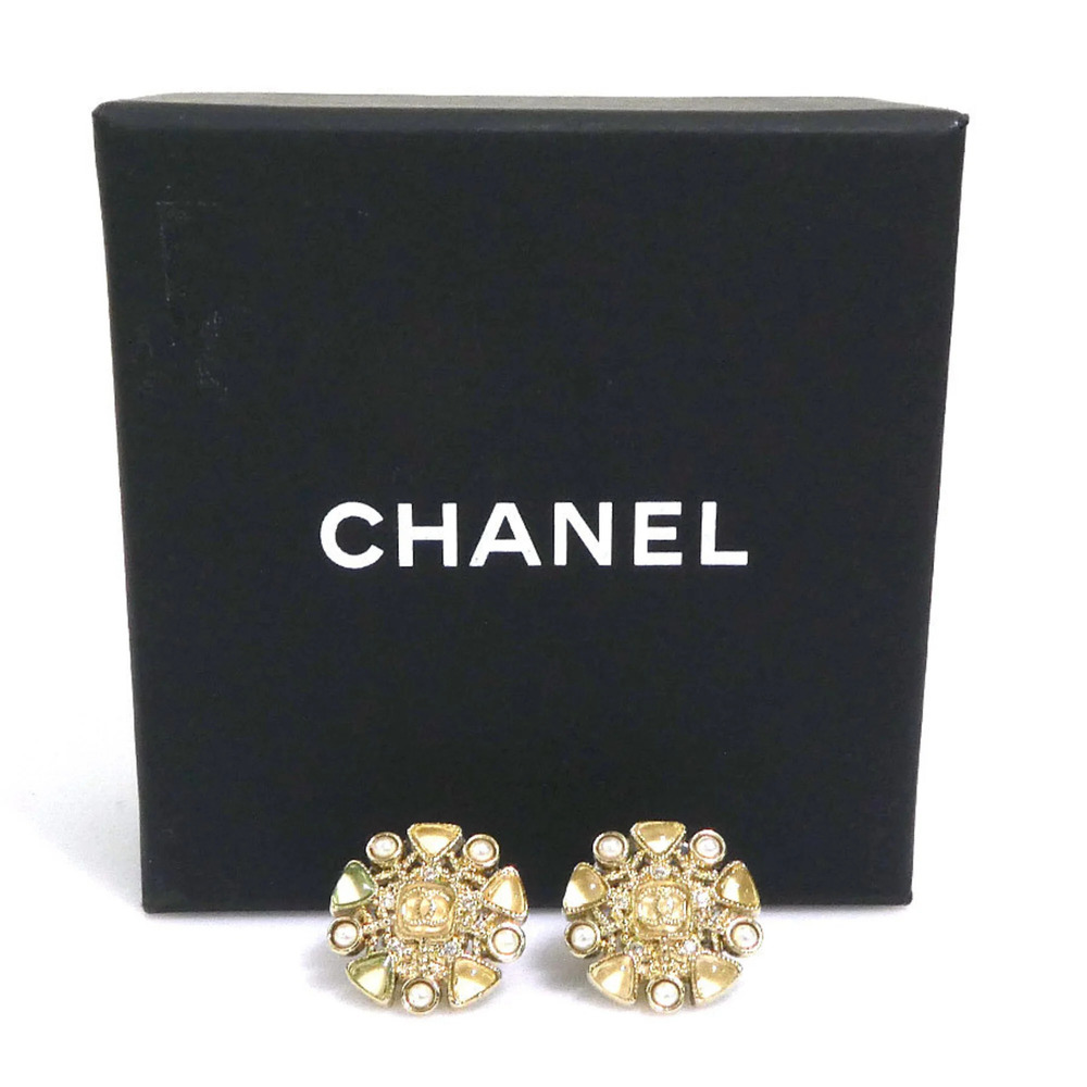 CHANEL Gold Pearl Earrings - Picture 10 of 10